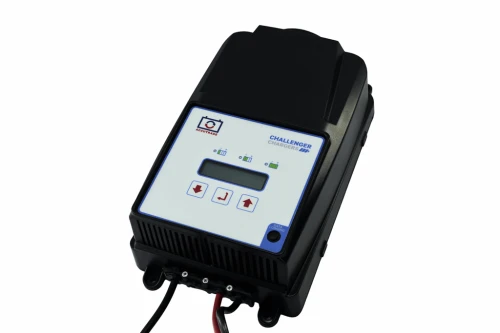 30A 36V/48V+ SBE50 RED Ładowarka S.P.E. CBHF2-XP-LCD